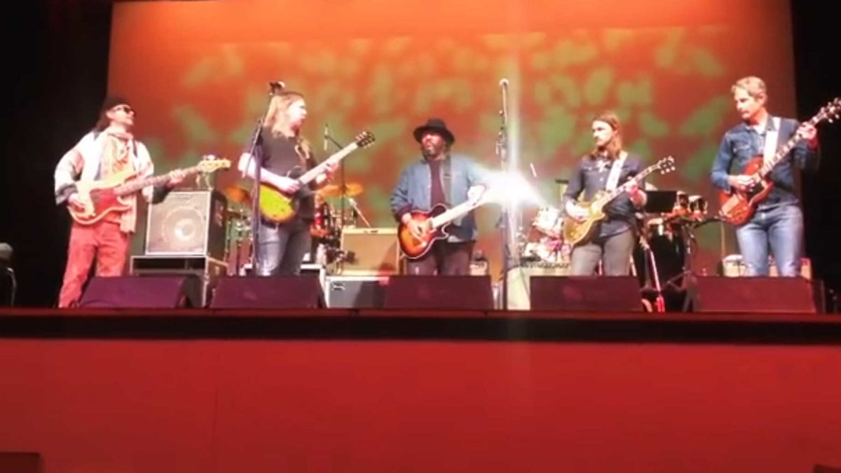 Roosevelt Collier Guests With Allman Betts Band In Mobile