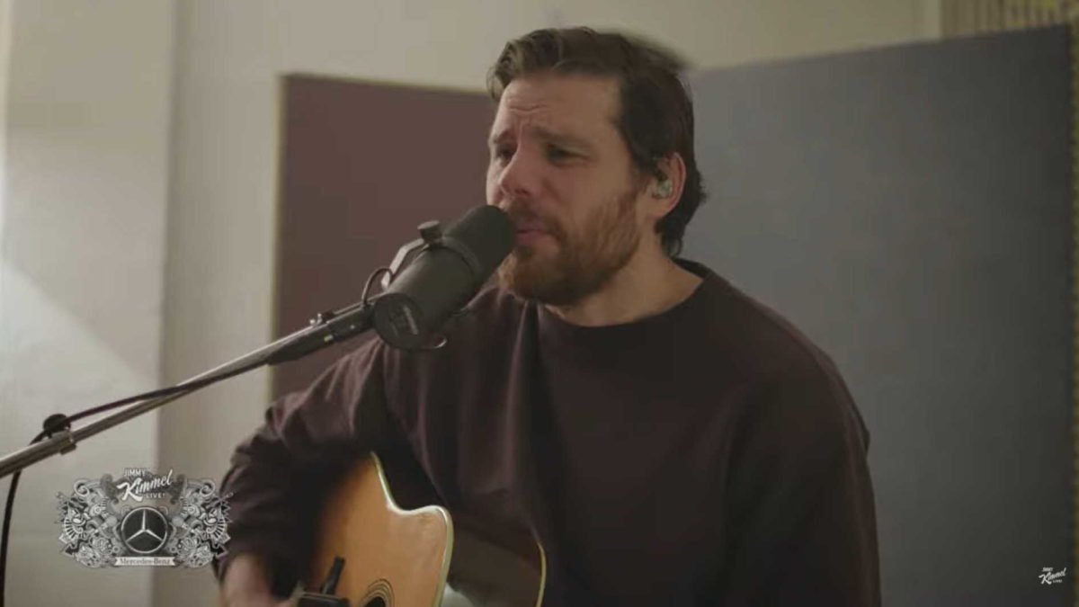 Bahamas & The Teskey Brothers Perform ‘Trick To Happy’ On ‘Kimmel’