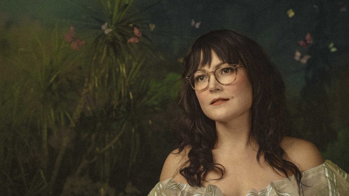 Sara Watkins Teams With Nickel Creek Mates For ‘Blue Shadows On The Trail’ Single