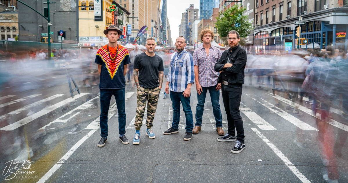 The Infamous Stringdusters Press 2021