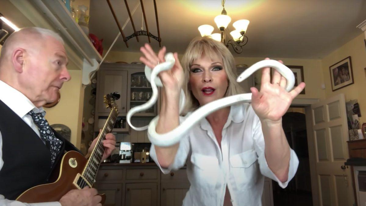 Robert Fripp & Toyah Willcox Cover Foo Fighters’ ‘Everlong’