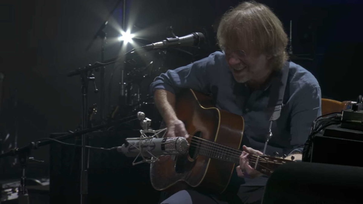 Trey Anastasio Performs ‘Guyute’ At ‘The Beacon Jams’: Pro-Shot Video