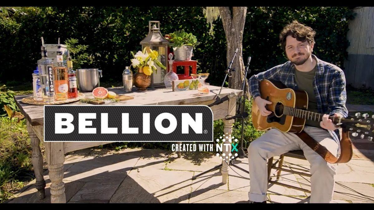 Avi Vinocur Makes A Bellion Vodka Cocktail & Performs "Minneapolis 1982"