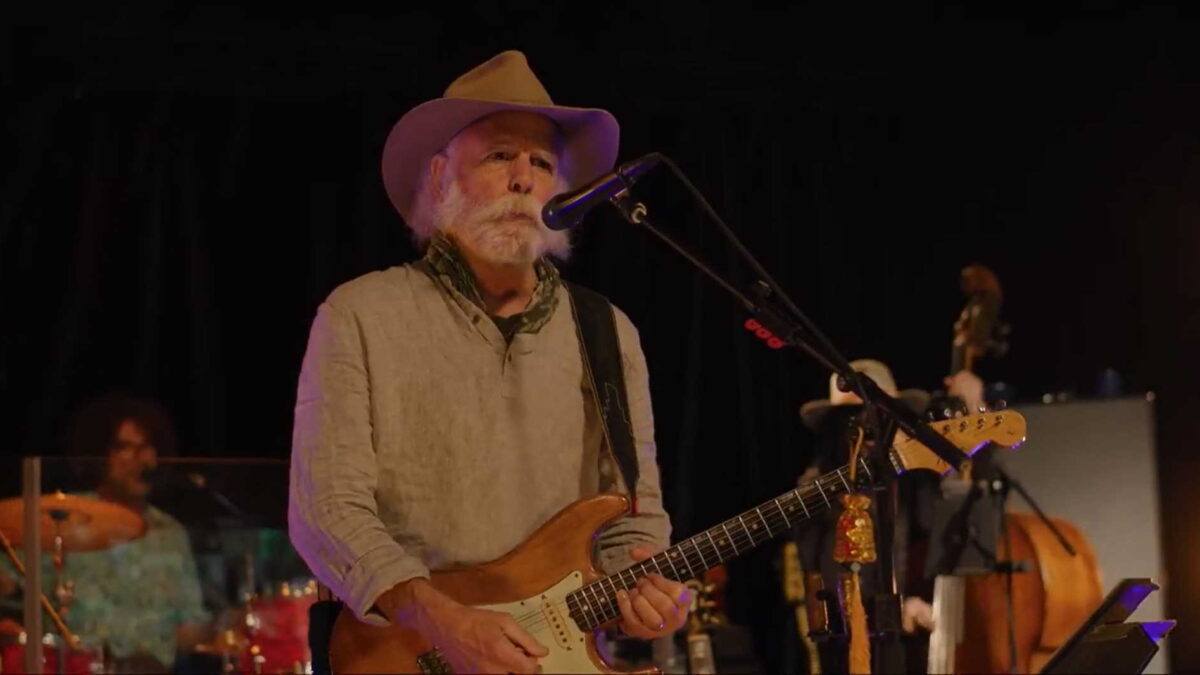 Bob Weir & Expanded Wolf Bros Lineup Perform St. Patrick’s Day Livestream Concert
