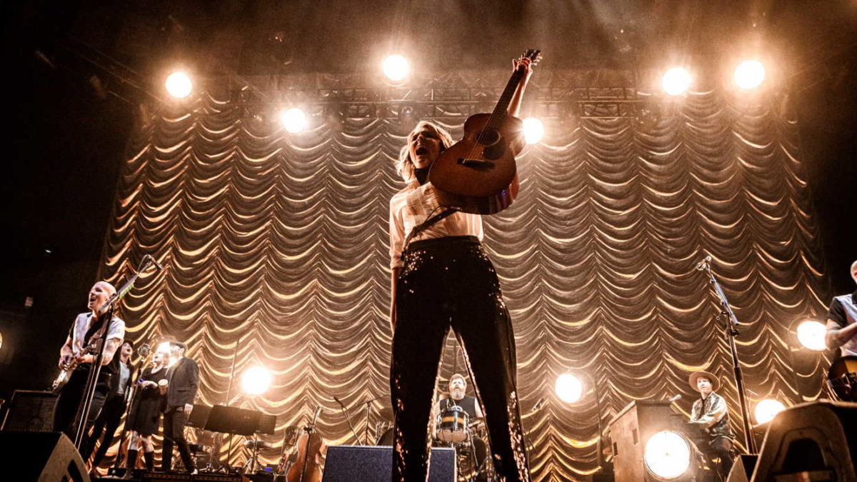 Today’s Livestreams, March 28, 2021: Brandi Carlile, Dwight Yoakam, Madison Cunningham & More