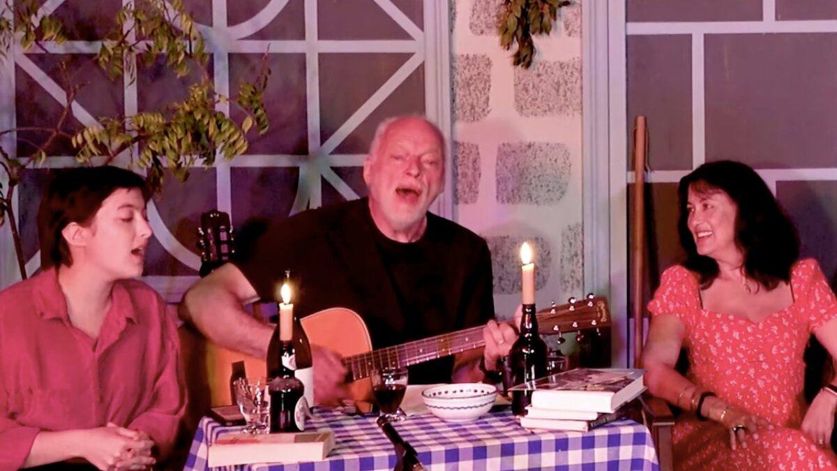 David Gilmour Performs ‘On An Island’ For ‘Von Trapped Family’ Livestream Series