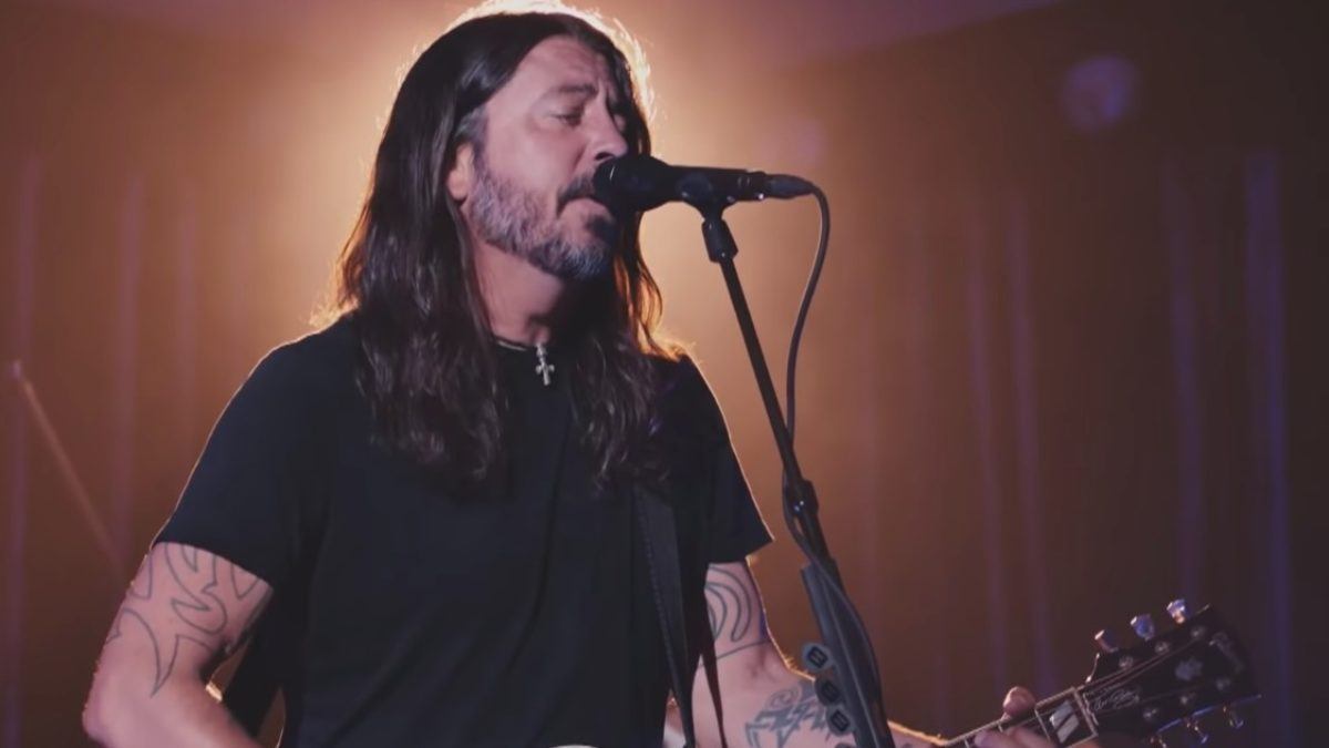 Foo Fighters Perform ‘Waiting On A War’ On ‘Corden’
