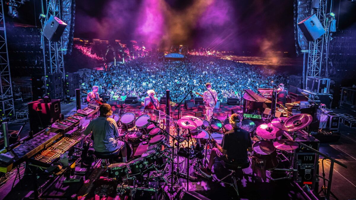 Watch Dead & Company Close Out Playing In The Sand 2020