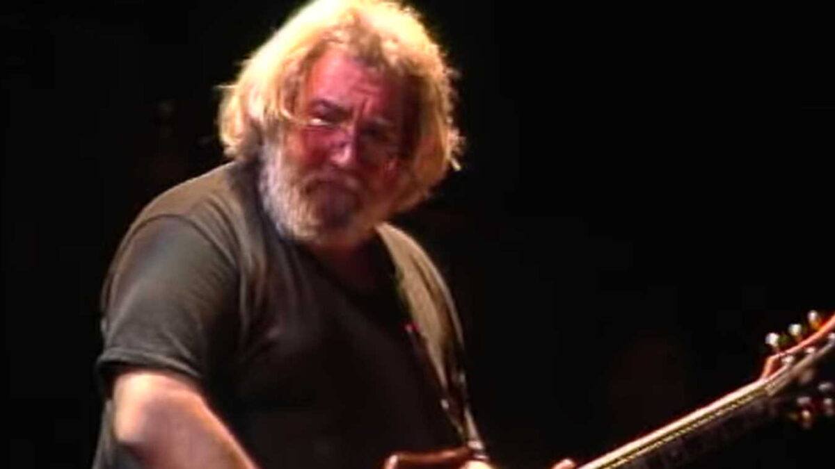 The Grateful Dead Performs ‘Morning Dew’ At Shoreline In 1988: Pro-Shot Video
