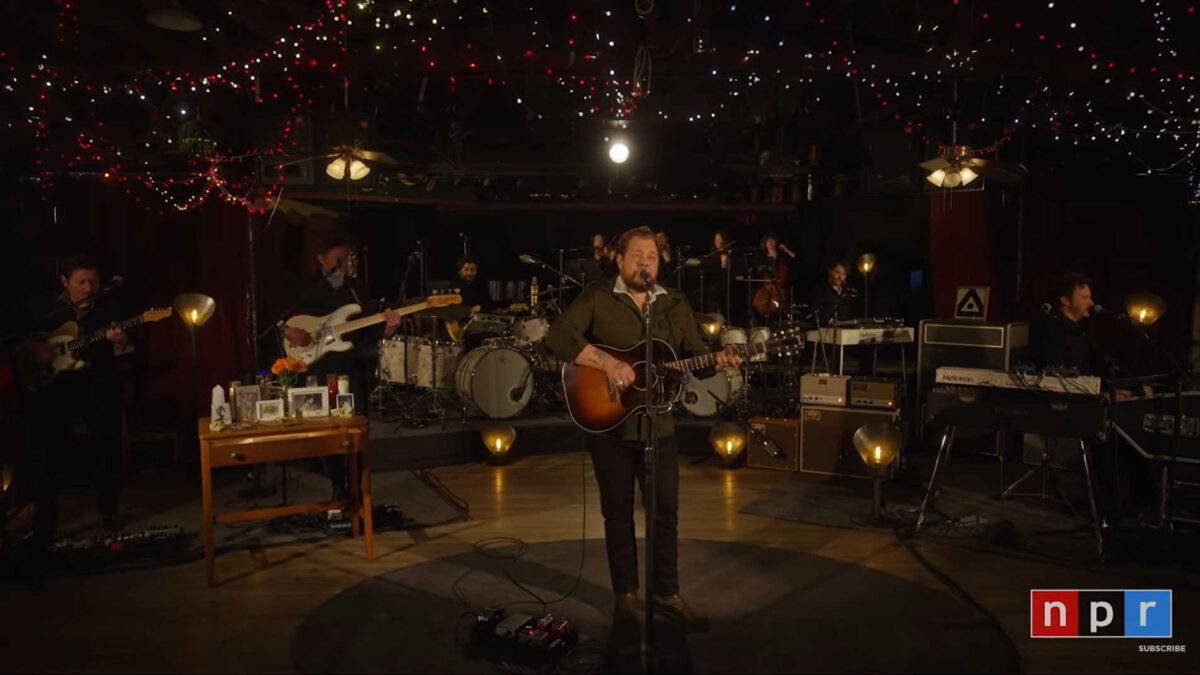 Nathaniel Rateliff Performs ‘Tiny Desk (Home) Concert’