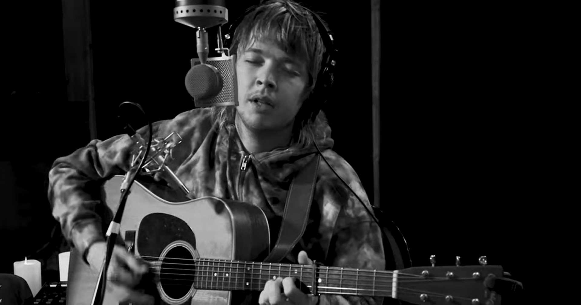 Download Billy Strings Announces Summer Solstice Tour Covers Peter Rowan S Bound To Ride
