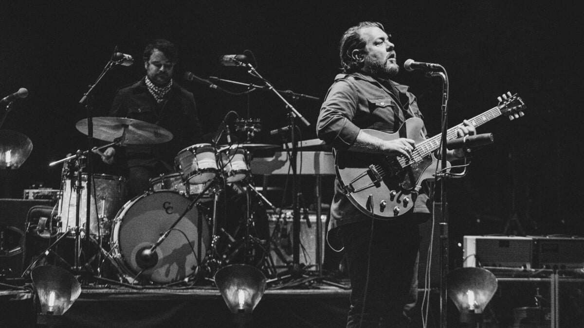 Nathaniel Rateliff Announces Live Album ‘Red Rocks 2020’ & Shares ‘Mavis’ Single