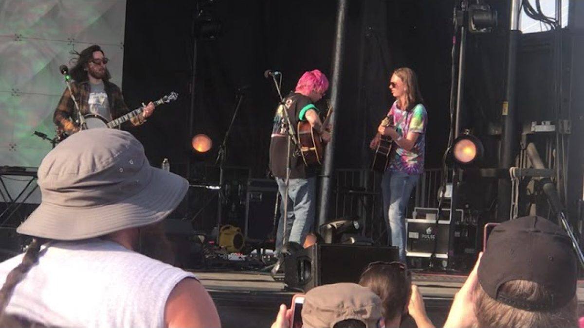 Billy Strings ‘’Back on the Train’’ 5/23/21 - Louisville, KY (w/ Trevor Shepich on guitar)