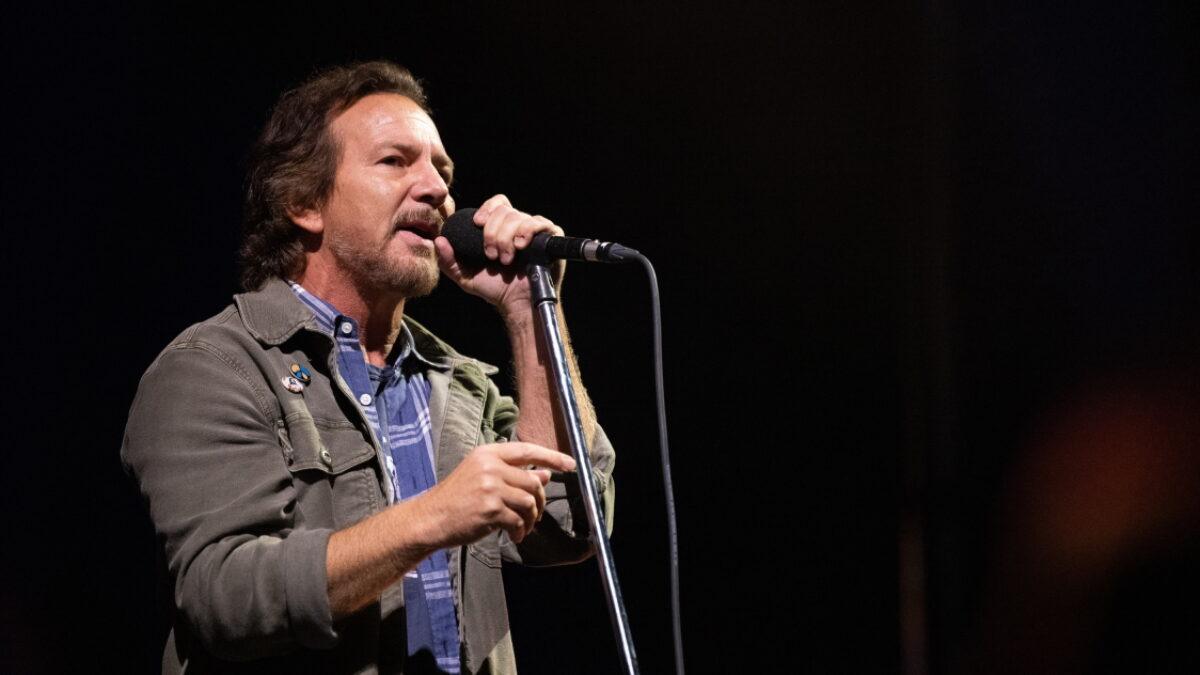 UPDATE: Pearl Jam Cancels Concerts Due To Eddie Vedder Vocal Damage
