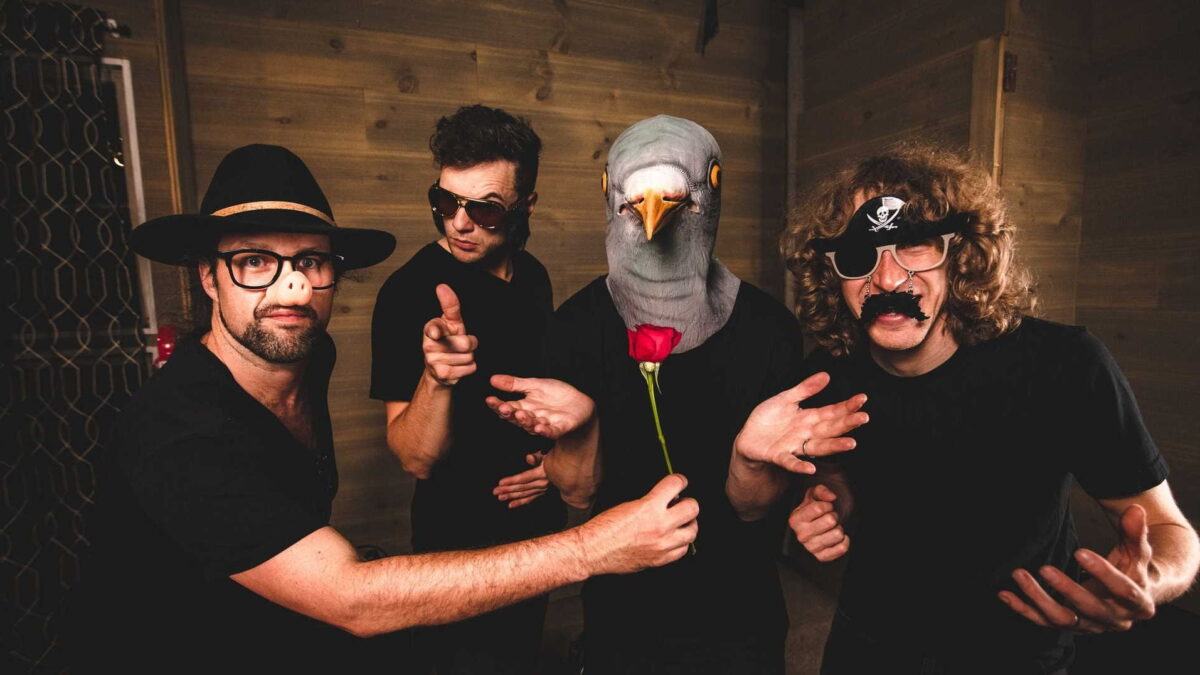Pigeons Playing Ping Pong Play ‘Under Cover’ Set & Team With All-Stars At Domefest: Party In The Pods
