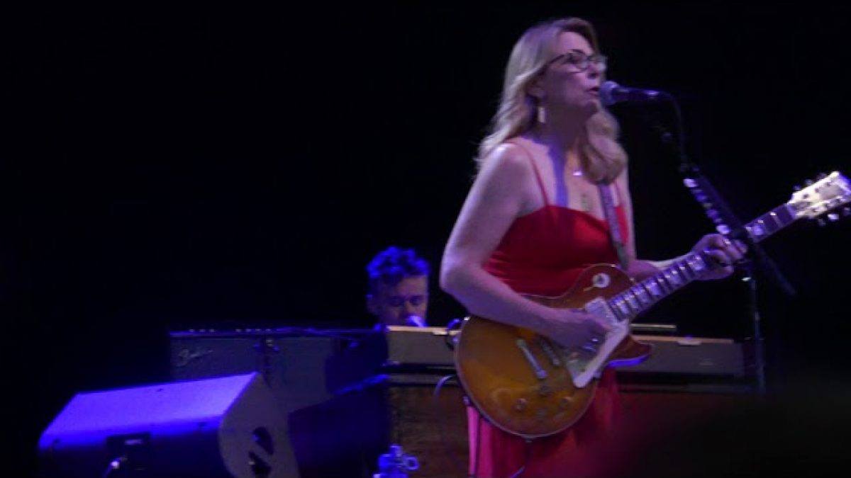 Tedeschi Trucks 2021-06-12 Daily's Place "Gonna Move"