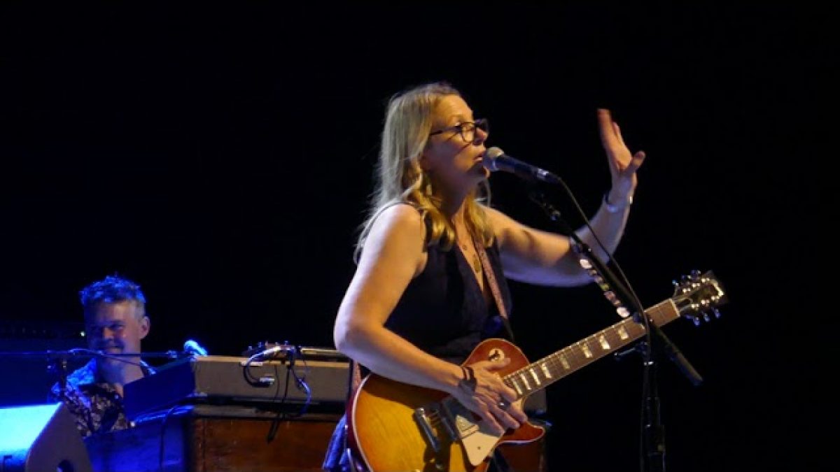 Tedeschi Trucks 2021-06-11 Daily's Place "How Blue Can You Get"