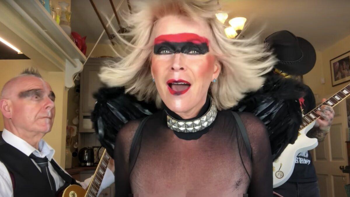 Robert Fripp & Toyah Willcox Cover Eurythmics’ ‘Sweet Dreams (Are Made Of This)’