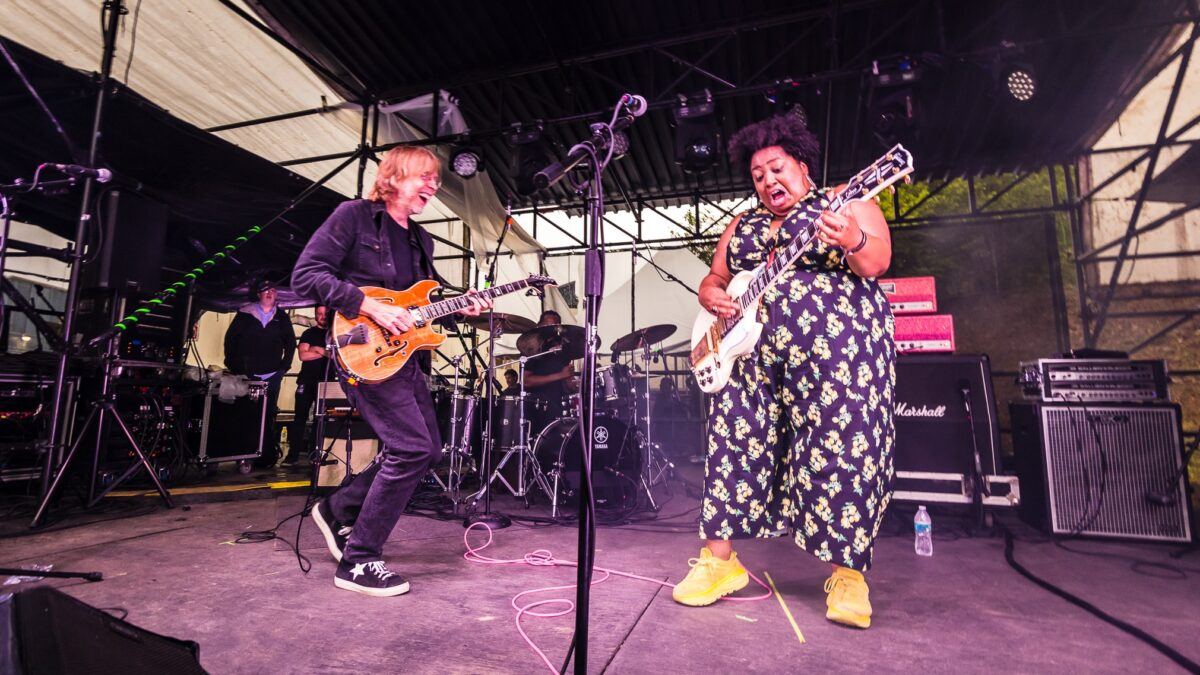 Celisse Henderson Welcomes Trey Anastasio At Peach Music Festival