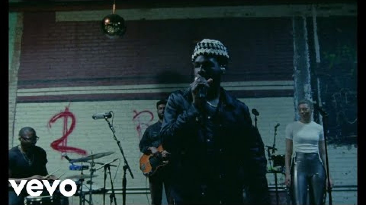 Leon Bridges - Motorbike (Live at Gold-Diggers)