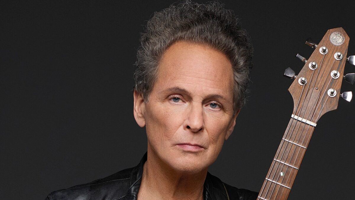 Lindsey Buckingham Releases ‘On The Wrong Side’ Single