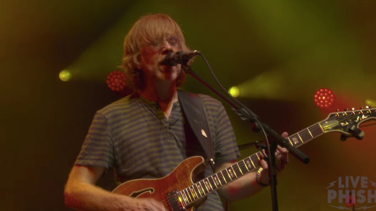 Phish Performs ‘Slave To The Traffic Light’ In Arkansas: Pro-Shot Video