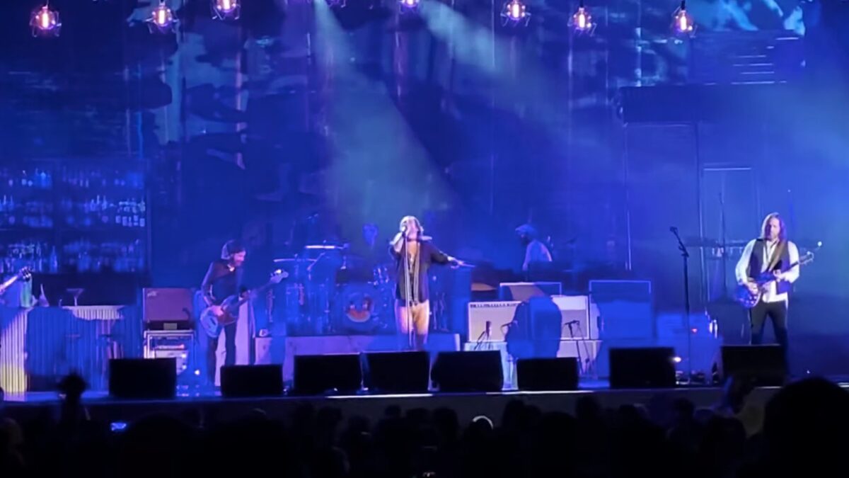 The Black Crowes Perform ‘Sometimes Salvation’ For 1st Time Since 2013