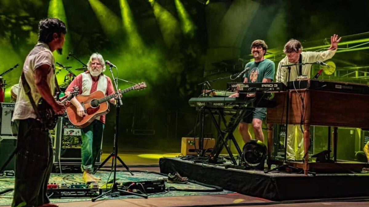Kim Dawson & Goose’s Peter Anspach Guest With The String Cheese Incident At Red Rocks