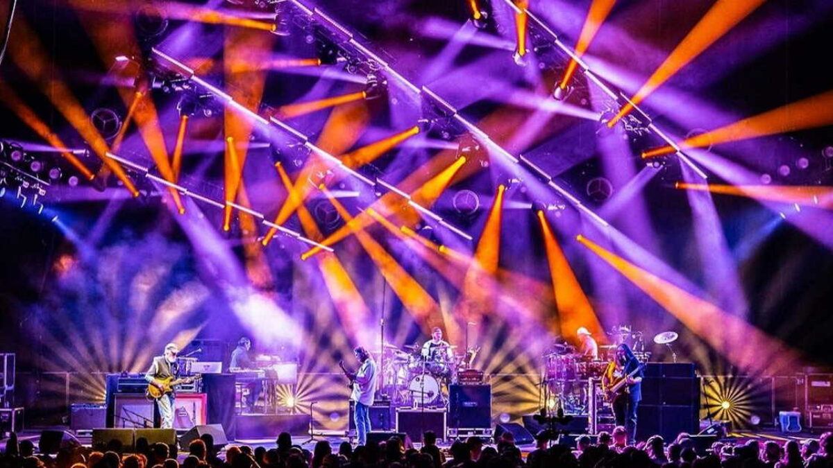 Widespread Panic Goes Old School For Storm-Shortened Wilmington Closer