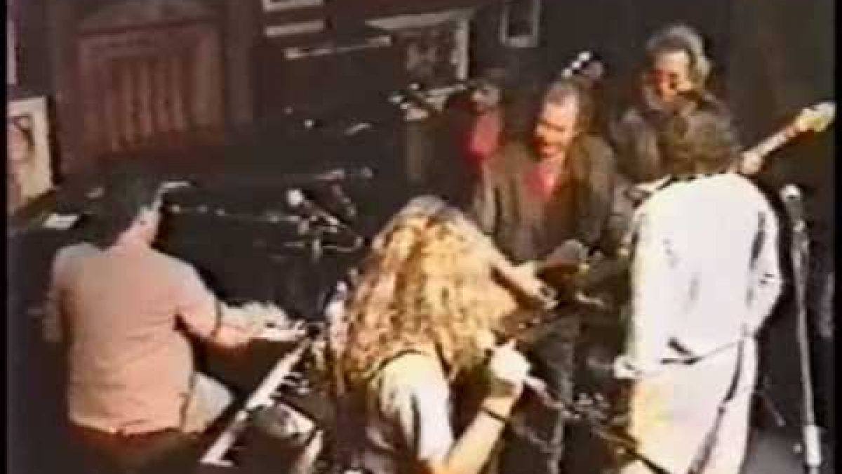 Commander Cody with Jerry Garcia - There's a Riot