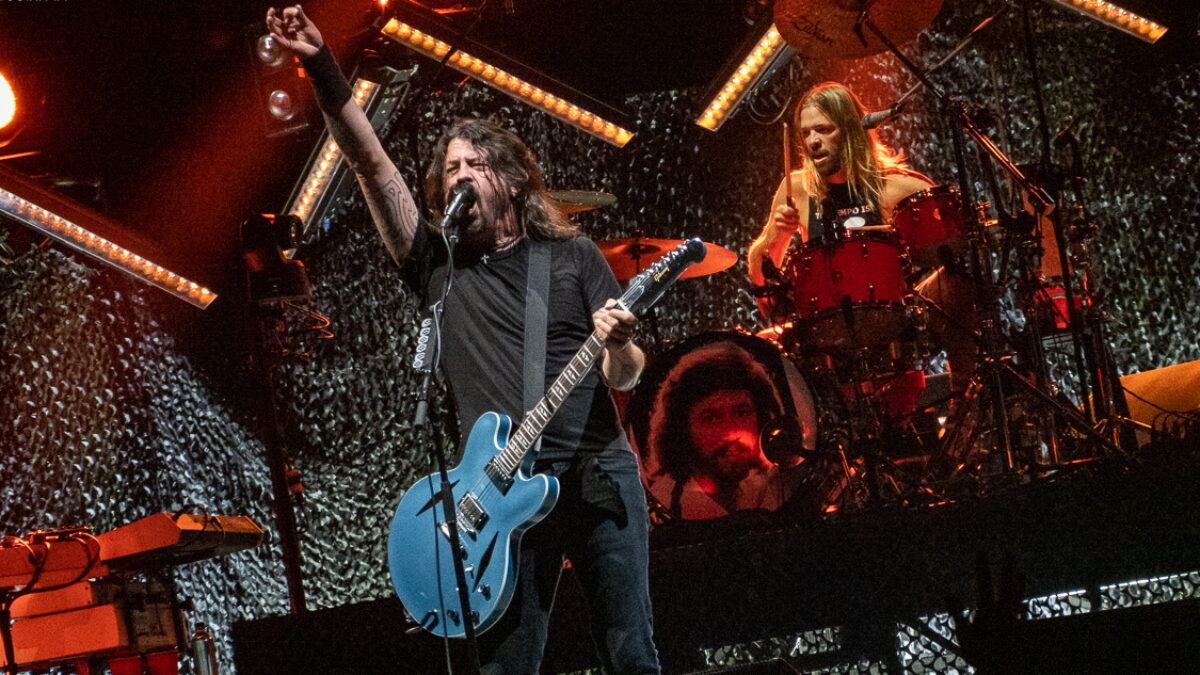Foo Fighters’ Dave Grohl Reveals Replica Of Original 9:30 Club Is Coming