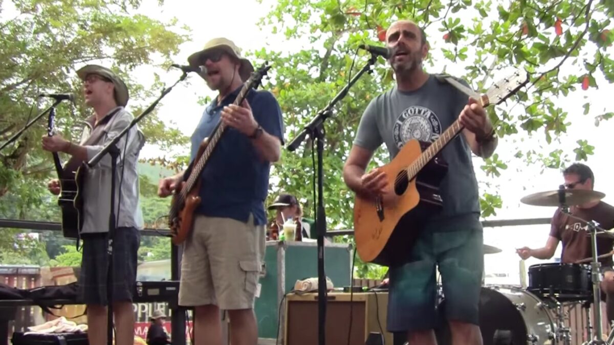 Watch moe. Play Acoustic Set In Jamaica In 2016