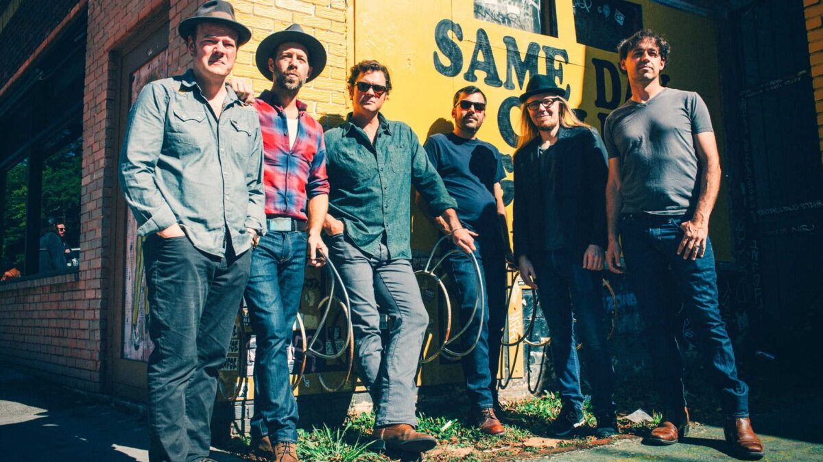 Steep Canyon Rangers Share New Single & Expand 2021 Tour
