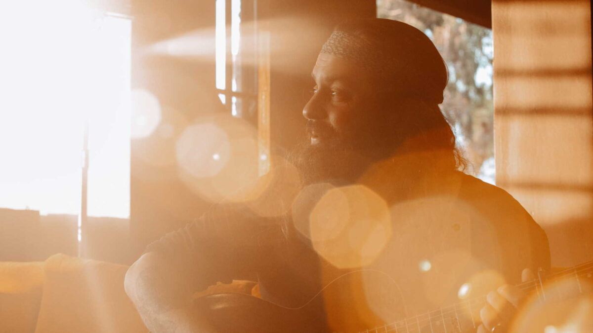 Strand Of Oaks Releases John Prine Ode ‘Somewhere In Chicago’
