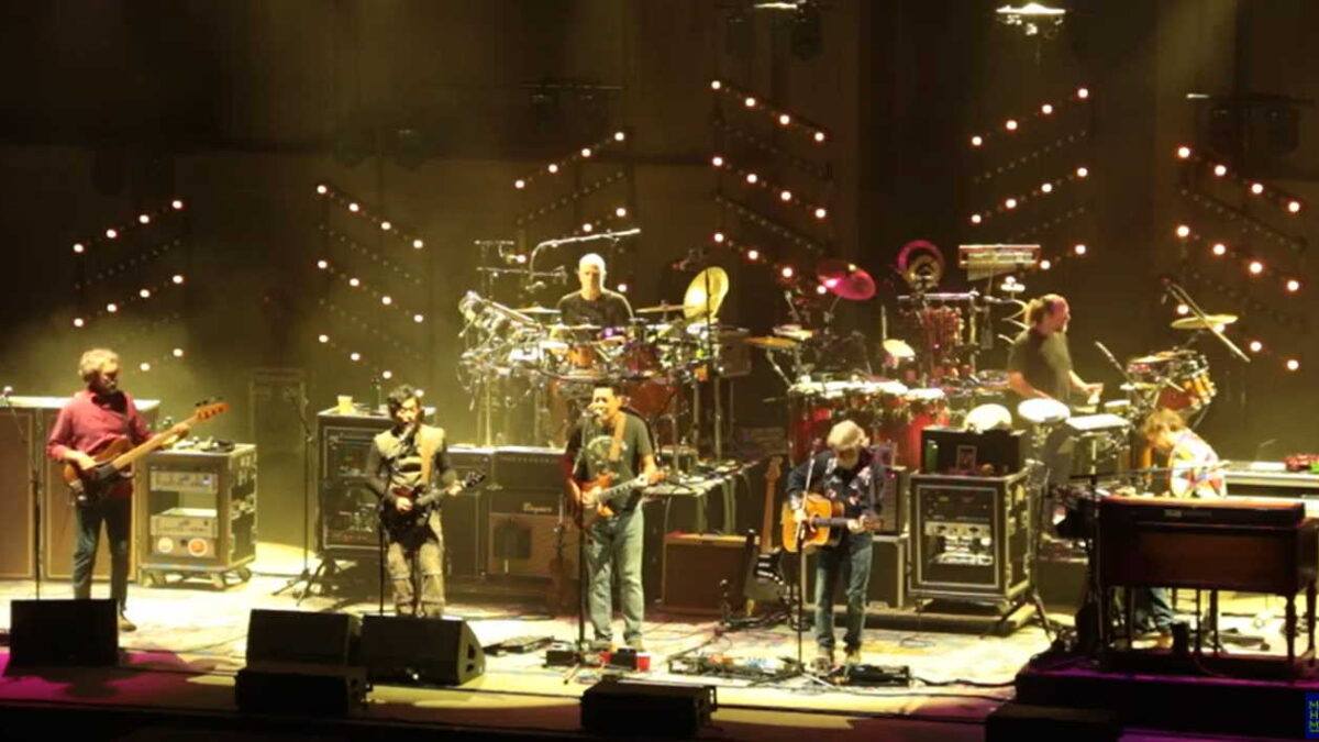 Todd Park Mohr Guests With The String Cheese Incident At Greek Theatre