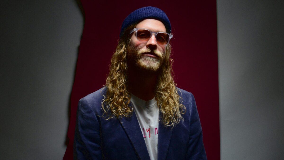 Allen Stone Details New Acoustic Album ‘Apart’ & Shares Single