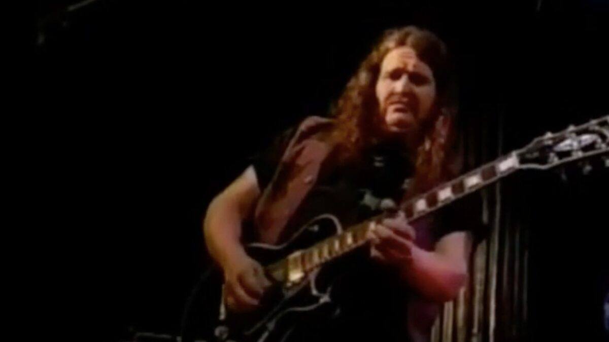 Happy Birthday Allen Woody: Playing Pink Floyd Songs On Guitar With Blue Floyd