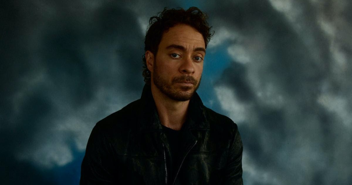 Amos Lee Announces New Album ‘Dreamland’ & Shares Single