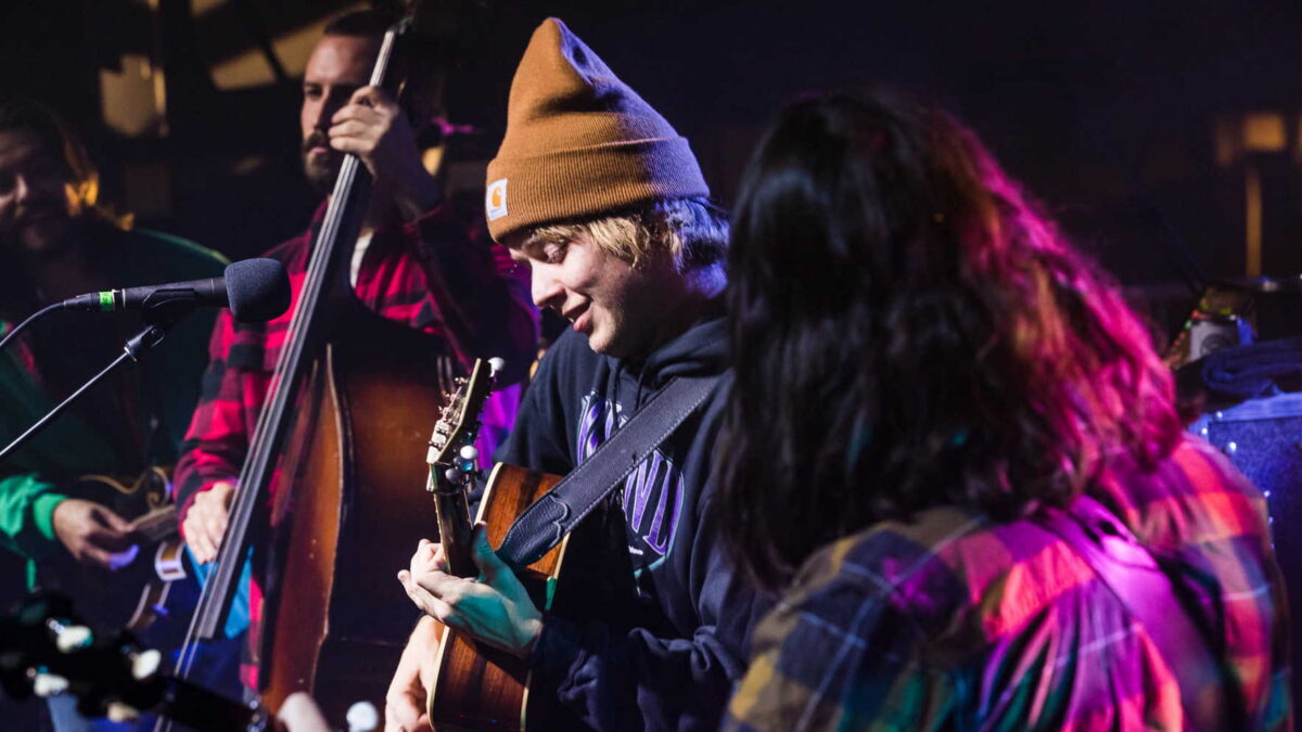 Billy Strings Debuts New Grass Revival Cover In Spokane