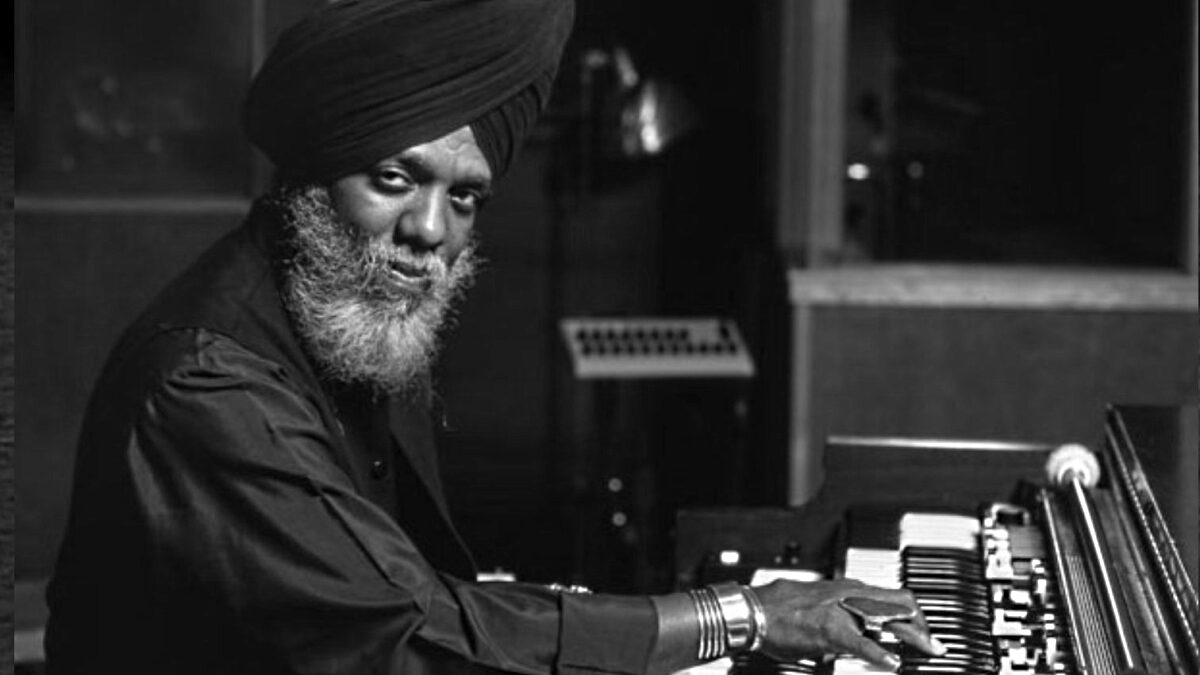 Dr. Lonnie Smith 1942 - 2021