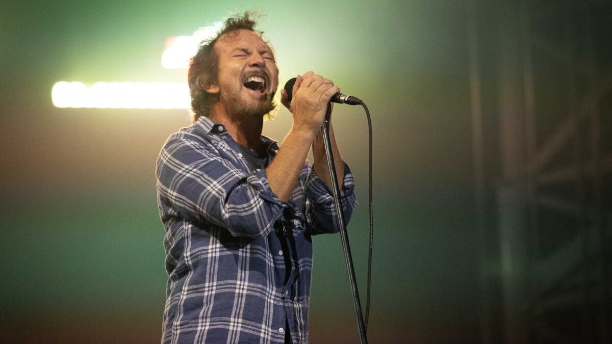 Pearl Jam Welcomes Brandi Carlile At Ohana Festival