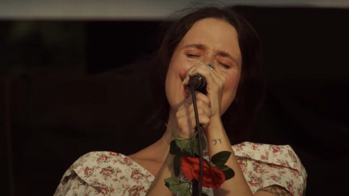 Watch Waxahatchee Perform ‘Lilacs’ & ‘Fire’ At Pitchfork Festival 2021