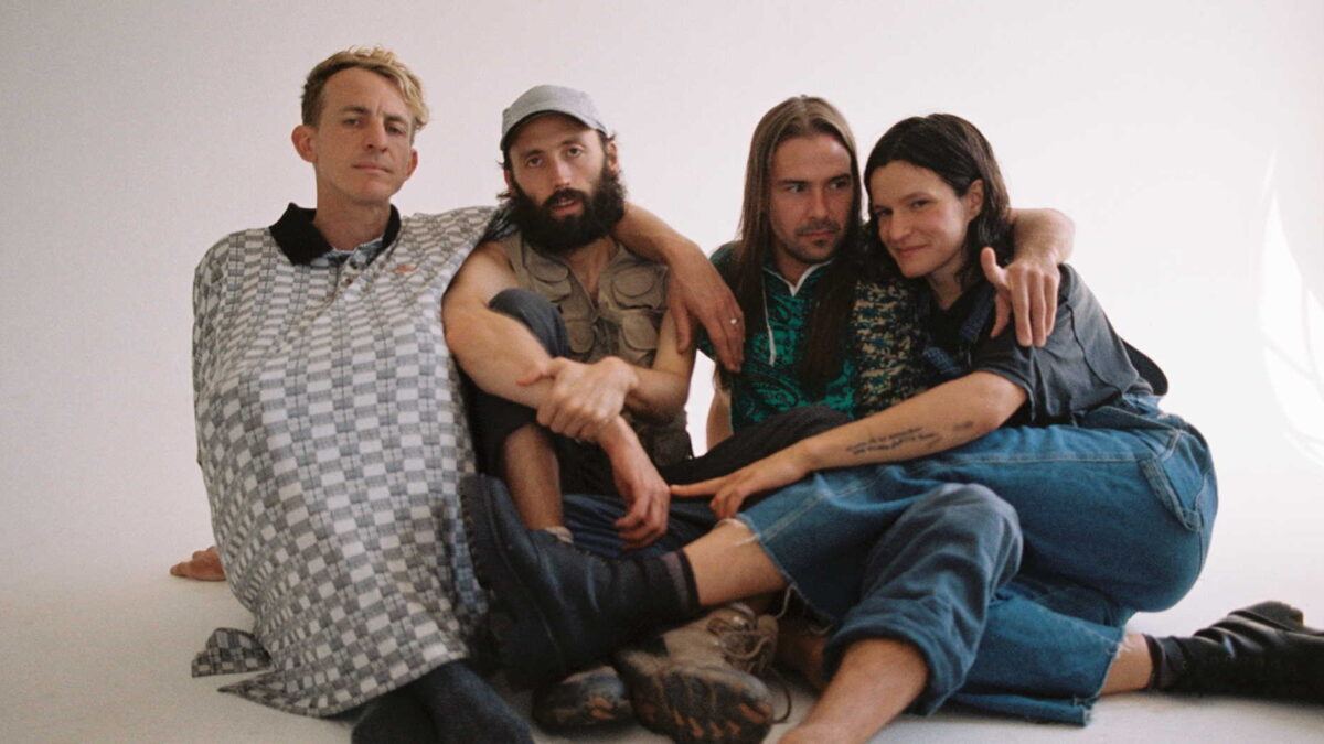 Big Thief Announces North American Tour 2022 & Shares ‘Change’ Single