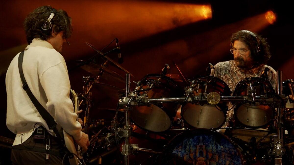 Dead & Company's Bill Kreutzmann Exits Hollywood Bowl Concert Early: Setlist, Recap & The Skinny