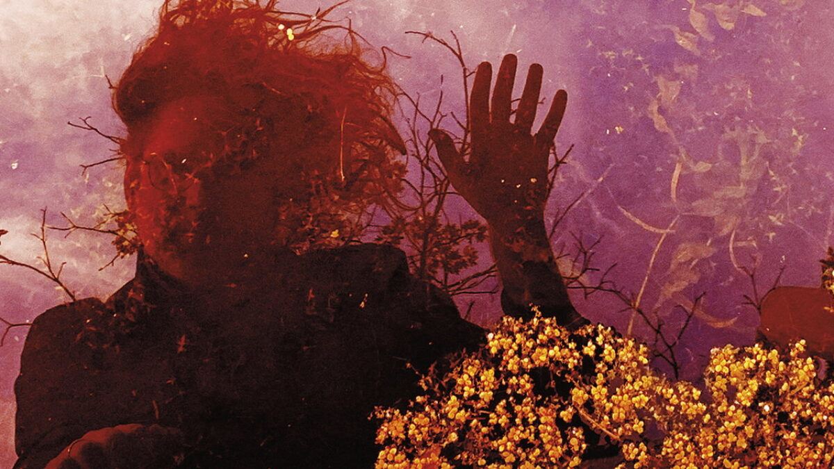 Fruit Bats Announce Rarities Compilation Album & Shares New Single ‘Rips Me Up’