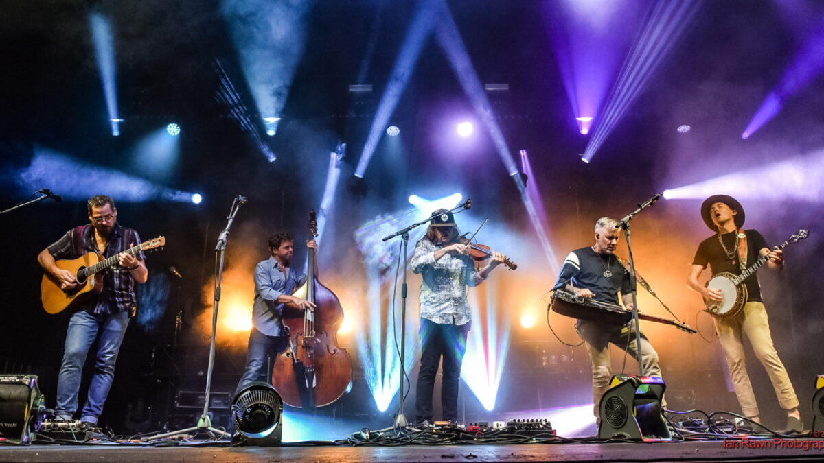 The Infamous Stringdusters Confirm New Year’s Run 2021