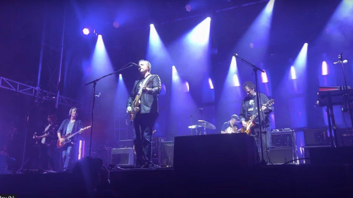 Patterson Hood & Mike Cooley Join Jason Isbell & The 400 Unit At ShoalsFest