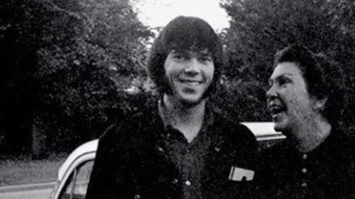 Neil Young & Crazy Horse Share ‘Heading West’ Single