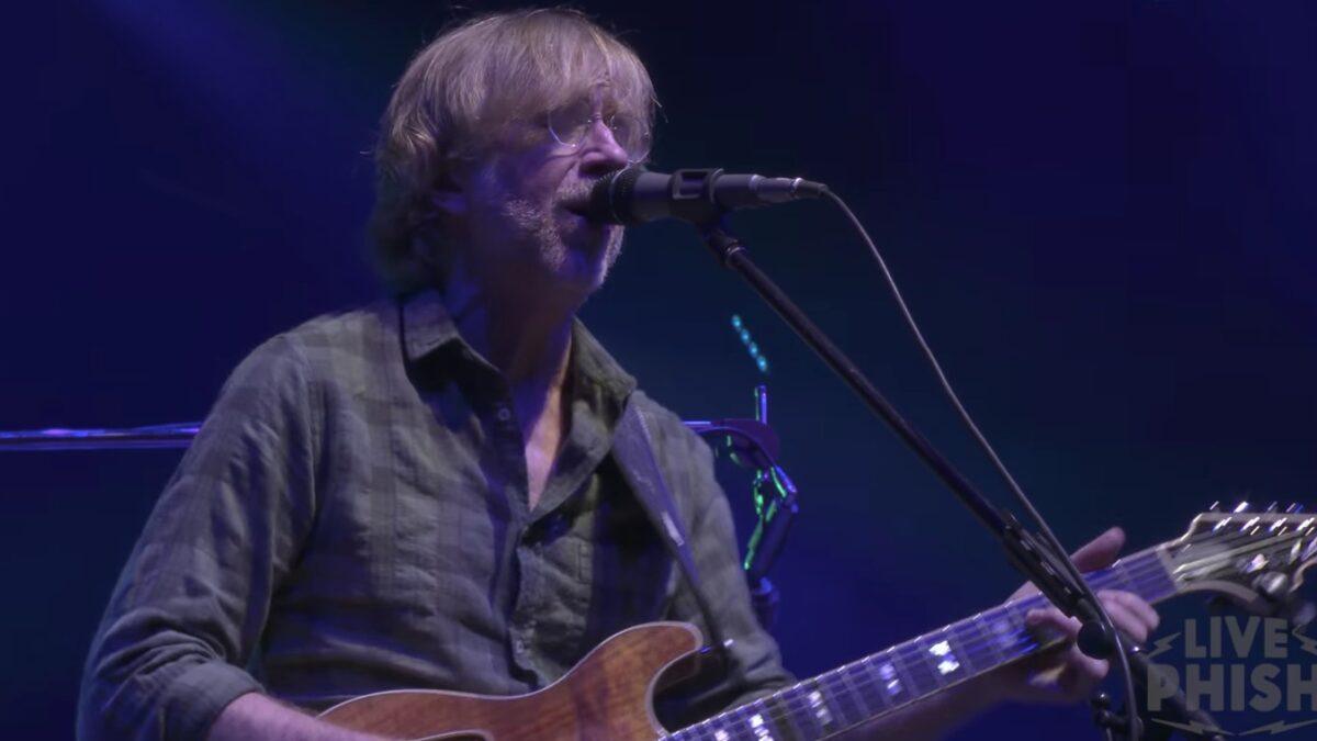Watch Phish Perform 30-Minute ‘Ruby Waves’ In Eugene: Pro-Shot Video