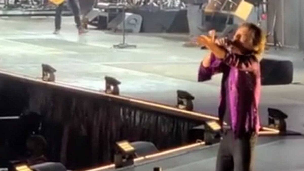 The Rolling Stones Honor Prince In Minneapolis